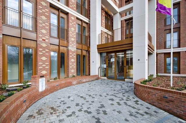 Lillyrose Apartments